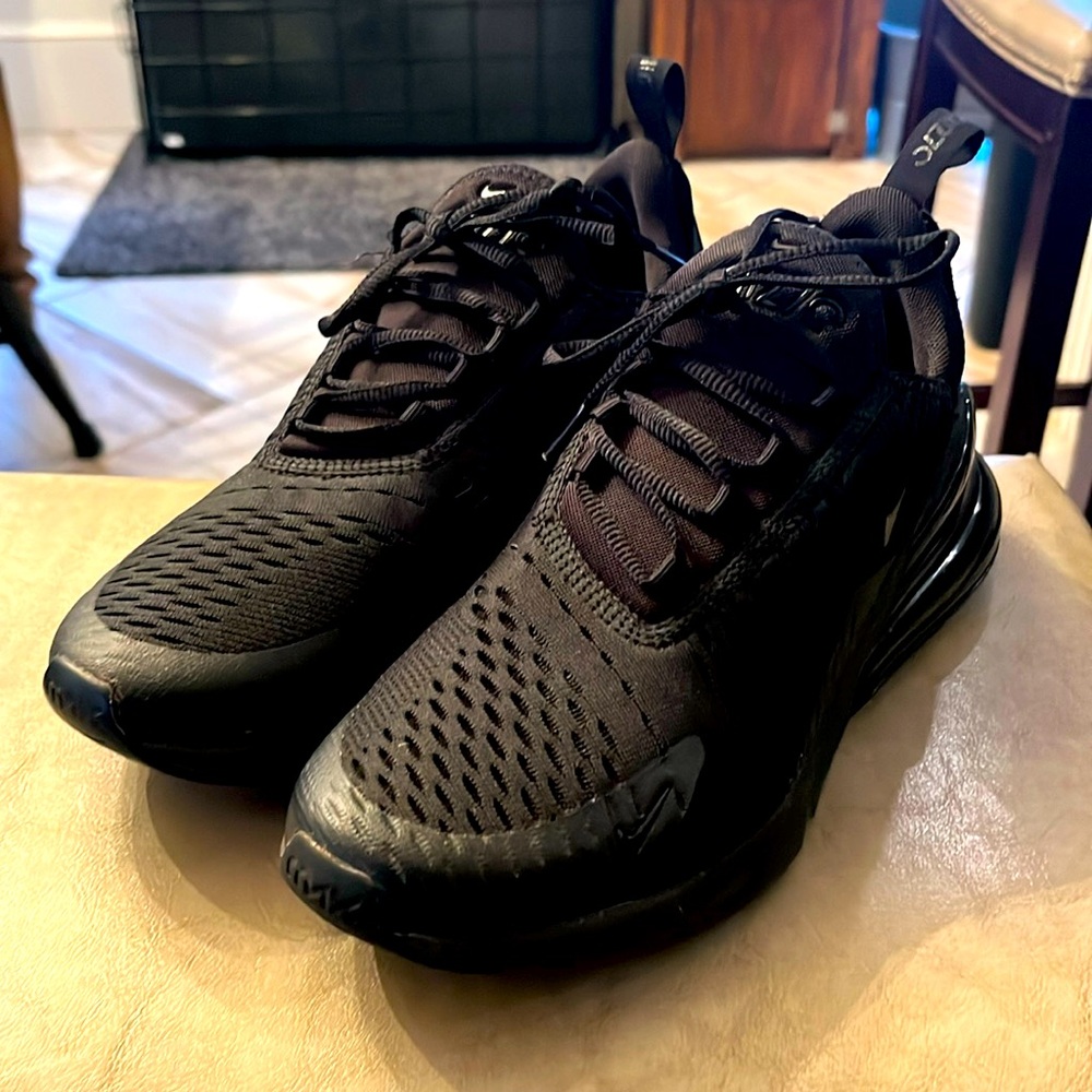 Nike Air Max 270 Sneakers